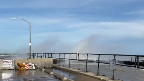 Waves Crashing Along Lake Michigan's Illinois Shore Stock Footage 150604008
