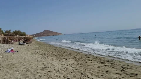 Waves crashing and beach Video stock 169522536