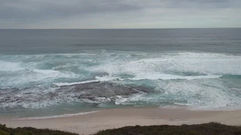 Waves crashing on beach in 4k, Denmark Western Australia 库存影片 277604768