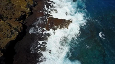 Waves crashing onto rocks 2 Video stock 89943269
