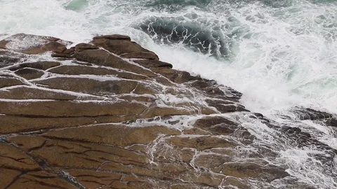 Waves Crashing on Rocks Video stock 80624319