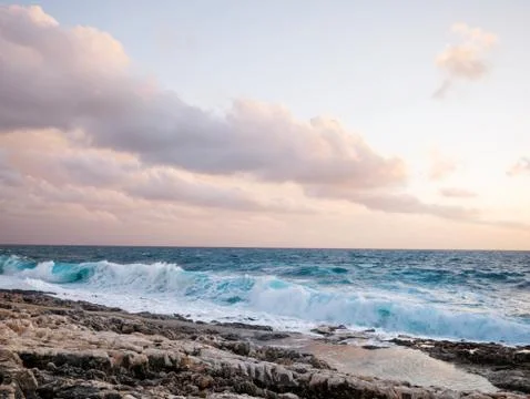 Waves crashing on the rocks Stock Photos