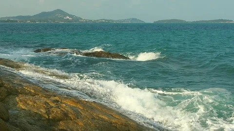 Waves crashing of the rocks at Samui Lad Koh viewpoint Stock Footage 108257323