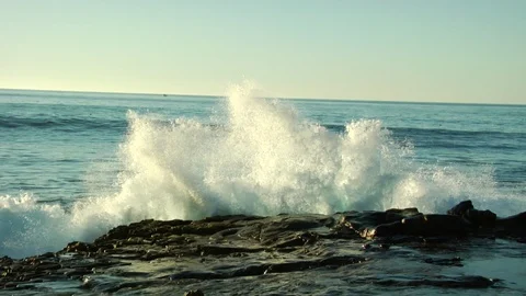 Waves Crashing On Sandstone Cliffs At La Jolla Cove Stock-Footage 89860589