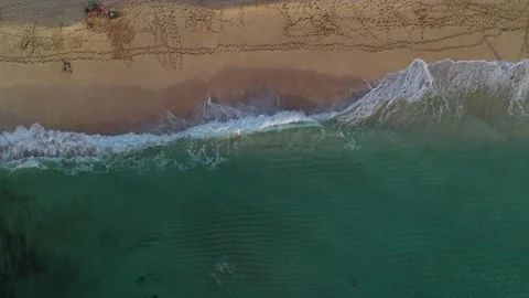 Waves Crashing on White Sandy Beach with Turquoise Blue Water in Hawaii Stock Footage 195065901
