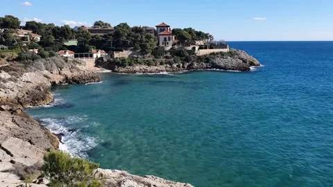Waves crushing on the rocks in small cove in Tarragona Stock-Footage 146720439