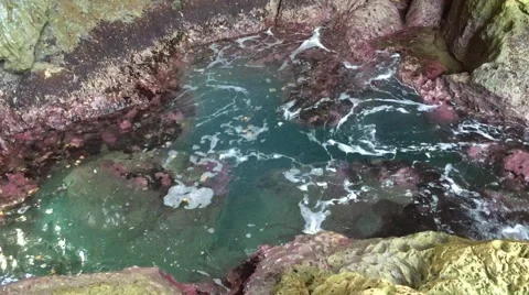 Waves in Cueva Del Indio - Indian Cave, Puerto Rico Stockbeeldmateriaal 62182640