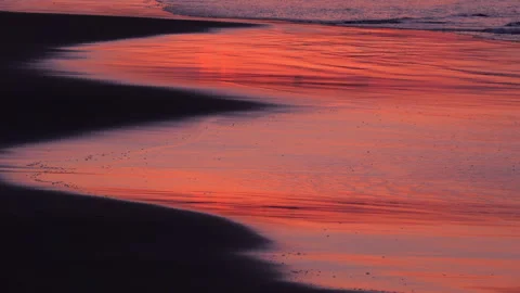 Waves at Dawn Vídeo Stock 333380622