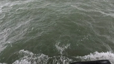 Waves in the Evening Video stock 201950787