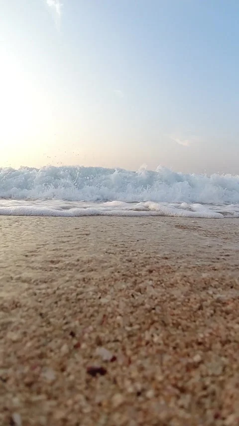 Waves flowing slowly Stock Footage 252873344