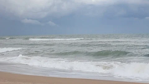 Waves with foam breaking Stock Footage 123622560