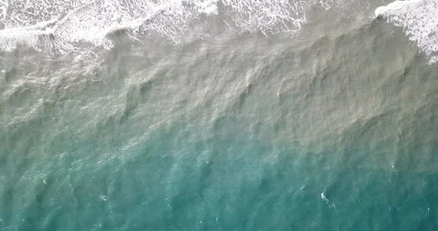 WAVES 스톡 동영상 90133592