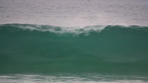 Waves Video stock 129206268