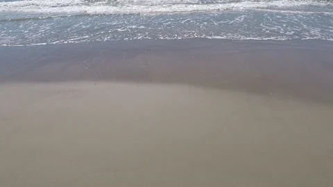 Waves Stock-Footage 181405105