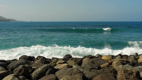 Waves of Gran Canaria Stock-Footage 107680273