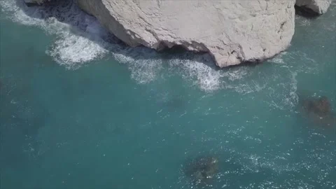 The waves hit the stone. Stock Footage 149108895