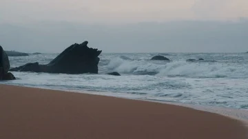 Waves of the Indian Ocean on the shore, slow motion Stock Footage 85910172