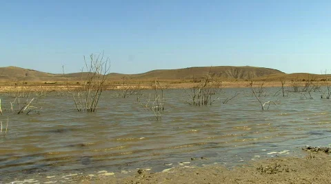Waves on Lake Stockbeeldmateriaal 581793