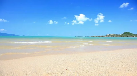 Waves landing on sandy beach Stock-Footage 3859287