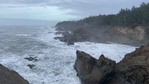 Waves of the Pacific Ocean along the Oregon Coast Video stock 329448802