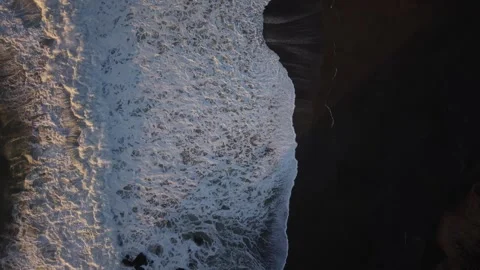 Waves on pacifica 2 Stock Footage 321045825