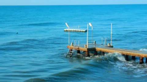 WAVES ON PIER Stock Footage 18192557
