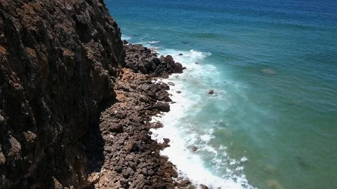 Waves on rocks Video stock 90220091