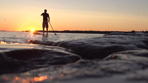 Waves, Rocks &amp; SUP Vídeo Stock 48916752