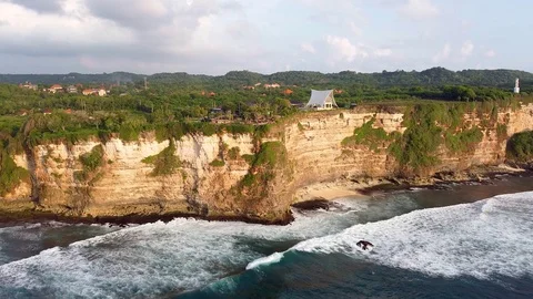 Waves in the rocks top view video shooting aerial Bali Bukit 库存影片 126973733