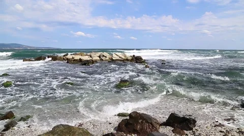 Waves on  the rocky beach 動画素材 41421132