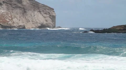 Waves rolling ashore in Makapu Video stock 45916388