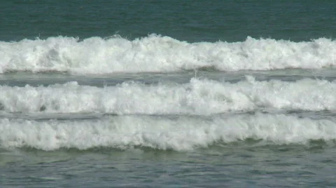 Waves rolling towards the camera Video stock 608250