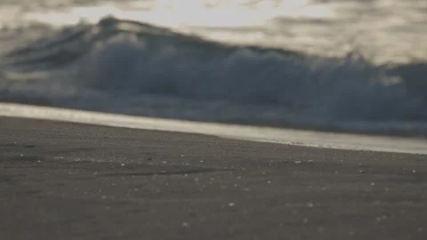Waves in the sand Video stock 198193294