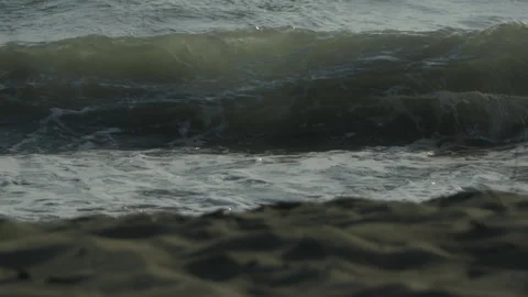 Waves on the sea in slow motion  Video stock 281512203