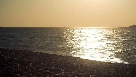 The waves of the sea, wind, sunset Vidéo 113696178