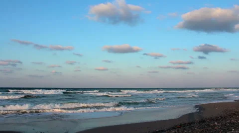 Waves At The Seashore, Slow Motion 動画素材 53267540