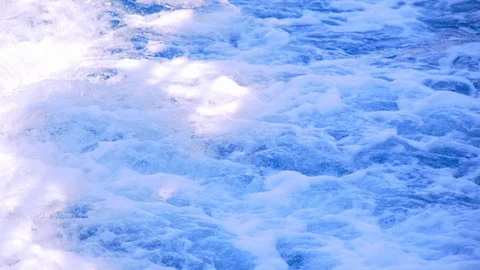 Waves from the ship on the sea Видео 92708964
