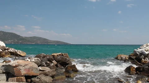 Waves at shore Video stock 30713480