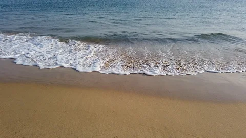 Waves on the shore 库存影片 104174807