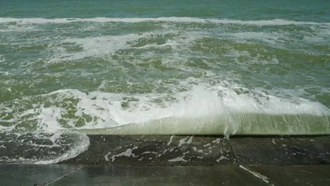 Waves slomotion Stock Footage 289905690