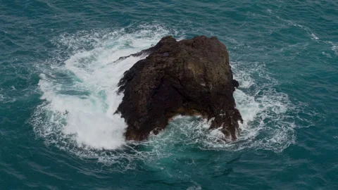 WAVES IN SLOW MOTION CLOSE UP Video stock 292302692