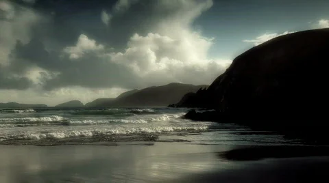 Waves in slow motion come ashore Stock Footage 646077