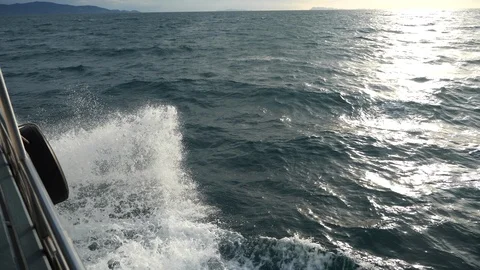 Waves splash Video stock 96046300