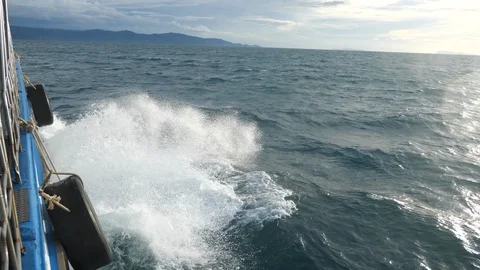 Waves splash Stock Footage 96046619