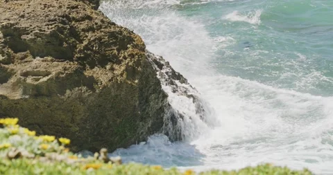 Waves Splash On Rocks, Close Up 스톡 동영상 330511235