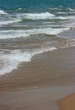 Waves splashing on beach Stock-Fotos