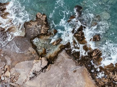 Waves splashing the seashore. Foto stock