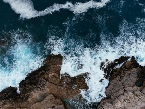 Waves splashing the seashore. Foto stock