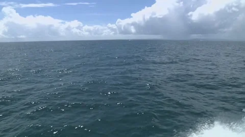 Waves splashing shift left Stock-Footage 30767184