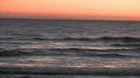 Waves at sunset 스톡 동영상 285396